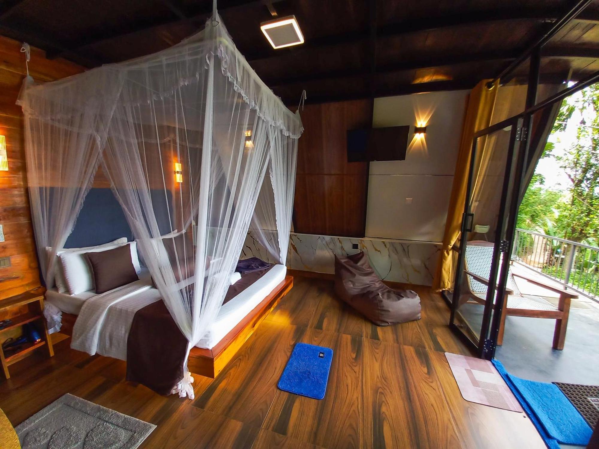 אלה White Moon Cabin & Cottage מראה חיצוני תמונה